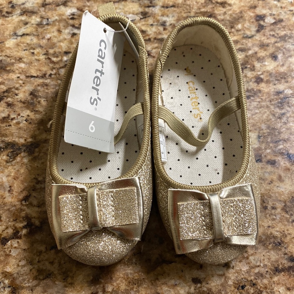 Toddler gold flats